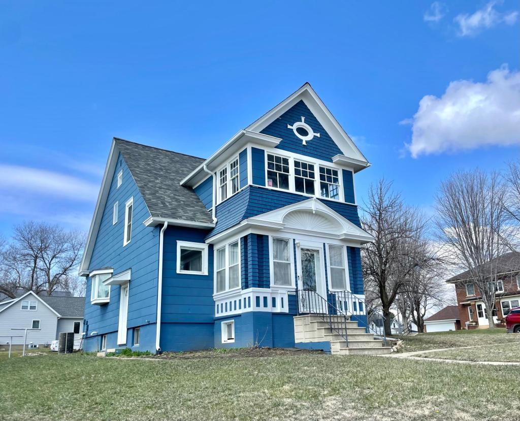 Reiner Real Estate All Listings